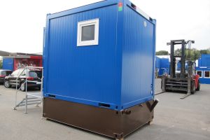 10' Sanitäcontainer mit Abwassertank / Außenansicht - h+s container GmbH