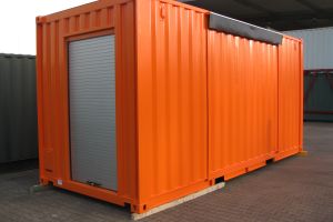 20' Messecontainer - Eventcontainer / Messestand / Seitenansicht mit Rolltor - h+s container GmbH