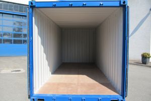 20' Seecontainer / Innenansicht - h+s container GmbH