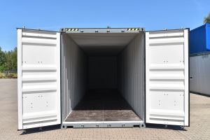 40' HC Seecontainer / Innenansicht - h+s container GmbH