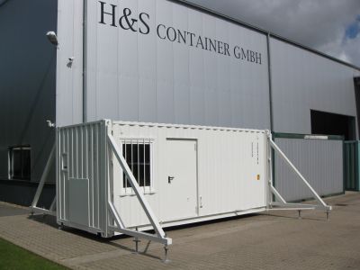 20' Werkstattcontainer mit Bodenöffnung und schwenkbaren Stützen - Spezialcontainer - Container kaufen bei h+s container GmbH